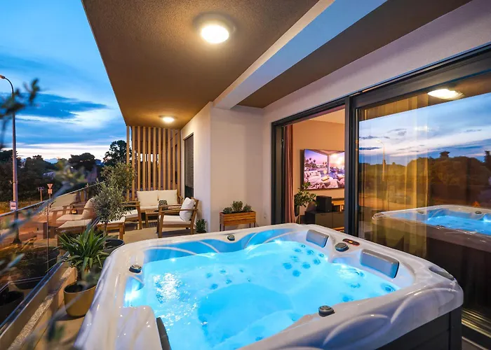Luma Luxury With Jacuzzi Apartamento Zadar