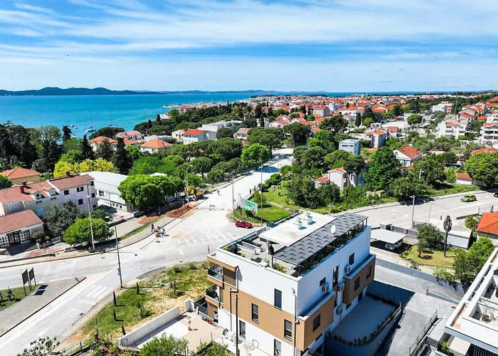 Luma Luxury With Jacuzzi Apartment Zadar