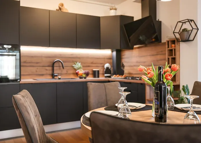 Luma Luxury With Jacuzzi Apartment
