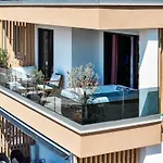아파트 Luma Luxury With Jacuzzi *