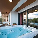 아파트 Luma Luxury With Jacuzzi 자다르