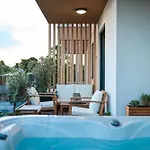 아파트 Luma Luxury With Jacuzzi