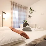 Luma Luxury With Jacuzzi 아파트