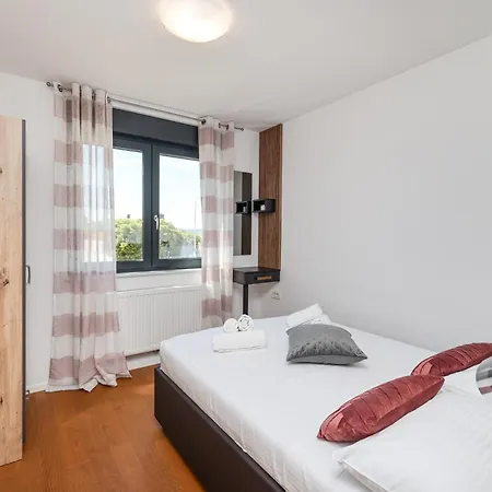 Luma Luxury With Jacuzzi Apartment *