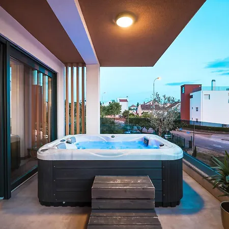 Luma Luxury With Jacuzzi Zadar