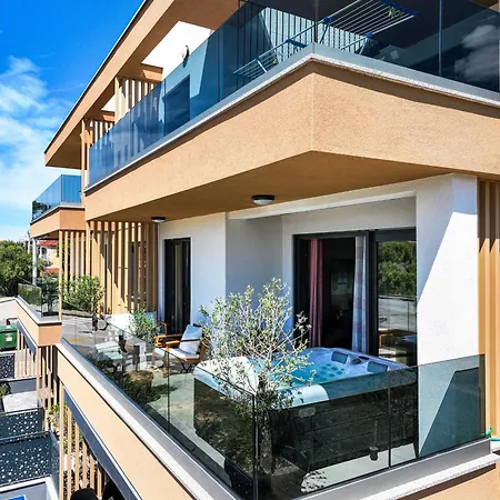 Apartment Luma Luxury With Jacuzzi