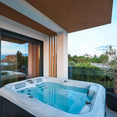 公寓 Luma Luxury With Jacuzzi