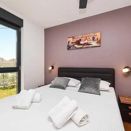 Luma Luxury With Jacuzzi Apartment *