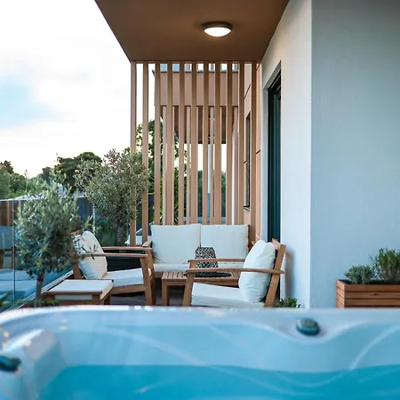 公寓 Luma Luxury With Jacuzzi