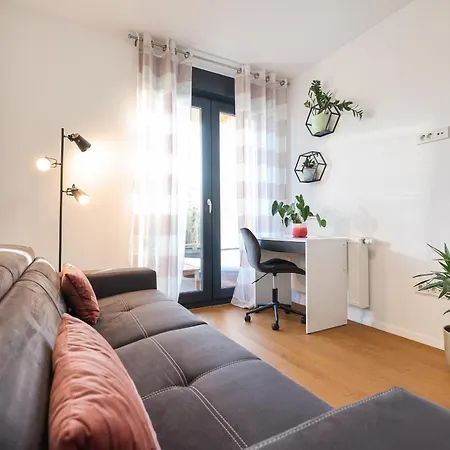Luma Luxury With Jacuzzi Apartment
